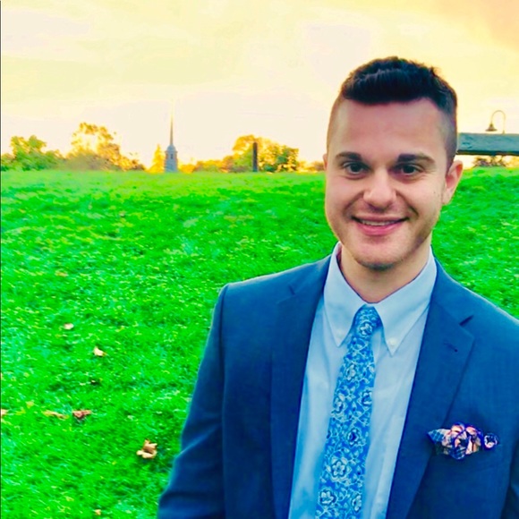 Meet your Posher, Derek - Picture 2 of 2